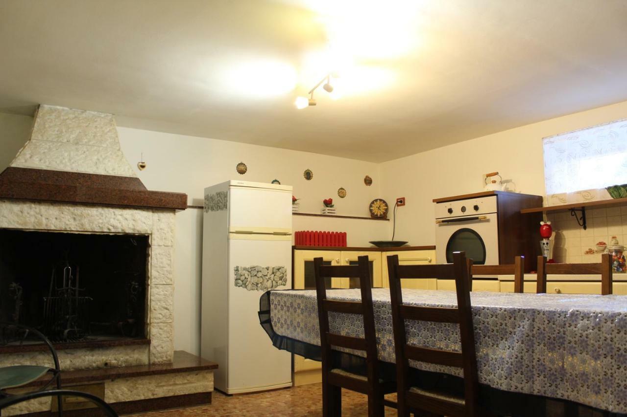 Tavernetta Jolie Lägenhet Pescara Exteriör bild