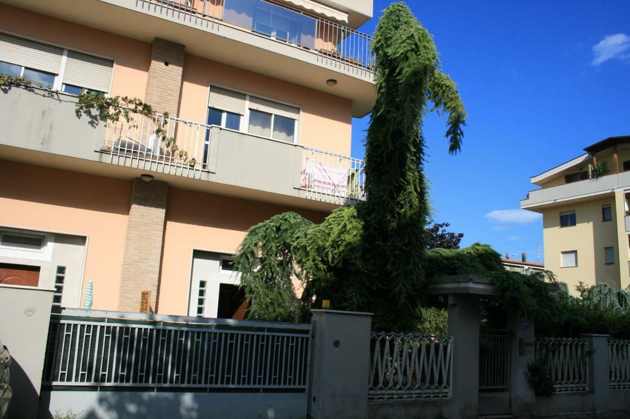 Tavernetta Jolie Lägenhet Pescara Exteriör bild